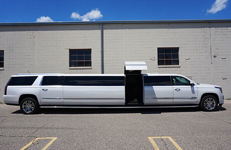 Stretch limo SUV service in Myrtle Beach